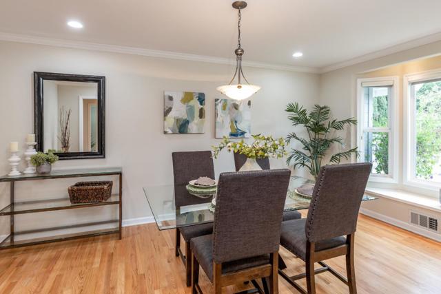 10424 Dempster Avenue, Cupertino CA: https://media.crmls.org/mediaz/78980929-3af9-4351-a80f-adead064e391.jpg
