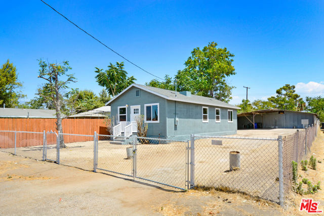 8023 Whitlock Ave, San Bernardino, CA 92410