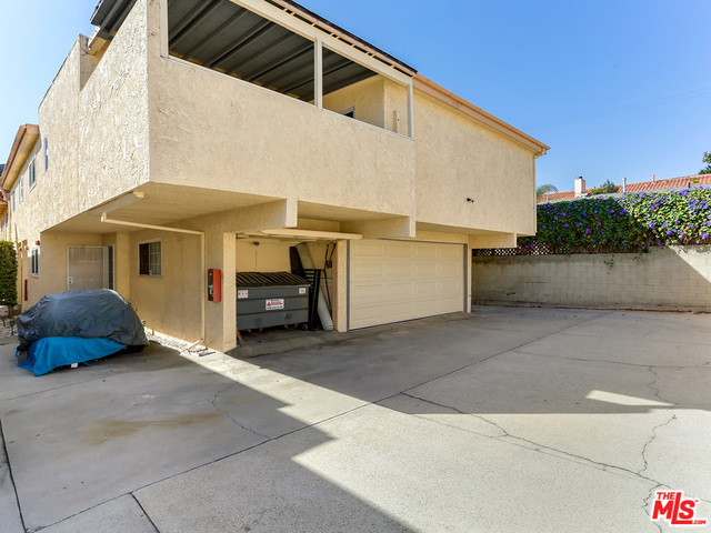 2303 ROCKEFELLER Lane, Redondo Beach, California 90278, 2 Bedrooms Bedrooms, ,2 BathroomsBathrooms,Residential,Sold,ROCKEFELLER,17279366