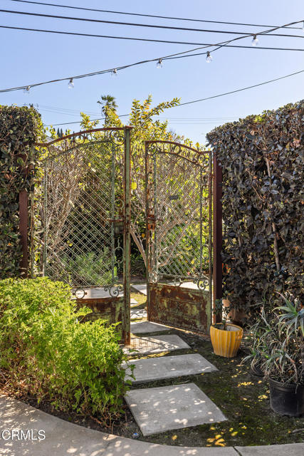 Detail Gallery Image 28 of 34 For 1030 Adelaine Ave, South Pasadena,  CA 91030 - 4 Beds | 3 Baths