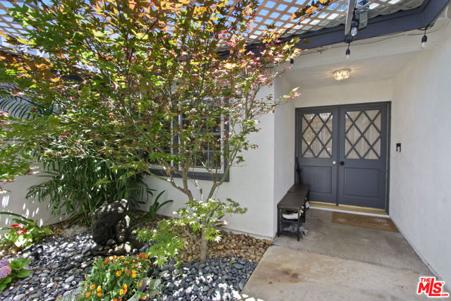 1320 Marlei Road, La Habra CA: https://media.crmls.org/mediaz/789a5eae-5a11-4374-85c1-cd6ff974e9c3.jpg