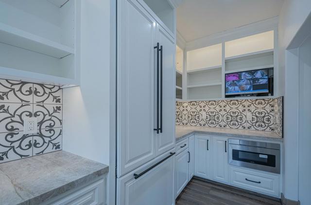 10883 Assisi Way, Salinas CA: https://media.crmls.org/mediaz/789a63c4-09db-44b8-b8bc-00285f4fbdad.jpg
