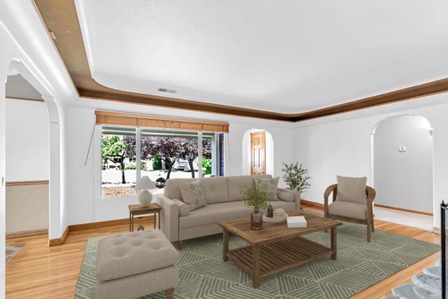 1139 W Parr Avenue, Campbell CA: https://media.crmls.org/mediaz/789ab08c-3d10-4672-b885-f317c3e10946.jpg