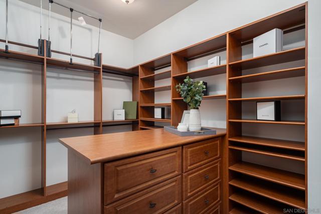 14522 Las Haciendas, San Diego CA: https://media.crmls.org/mediaz/789ae8bb-48bd-4356-8603-5c98cbb510e6.jpg