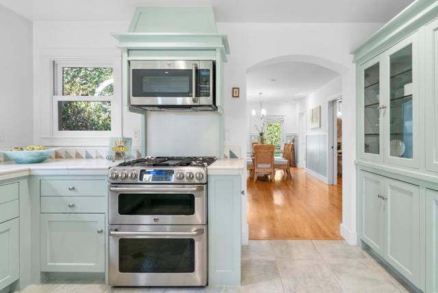 910 Pelton Avenue, Santa Cruz CA: https://media.crmls.org/mediaz/789aee10-f8b5-44dd-9b88-c5bb635fe56a.jpg