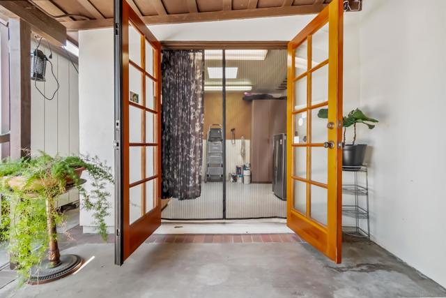 3719 Balboa Drive, Oceanside CA: https://media.crmls.org/mediaz/789b4334-a34e-42f7-81f5-be78c5d3525d.jpg