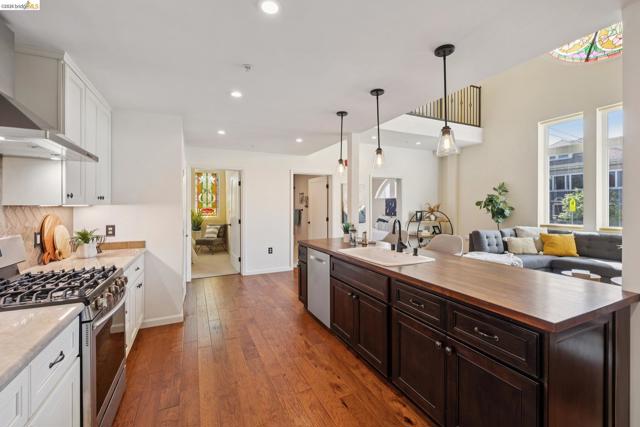 Image 16 of 51 For 6300 Shattuck Ave  1