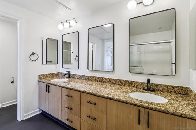 1480 Broadway, San Diego CA: https://media.crmls.org/mediaz/789be86a-f4f3-479a-b3b9-09bca1950507.jpg