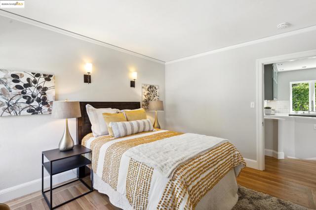 Image 19 of 37 For 1633 Trestle Glen Rd