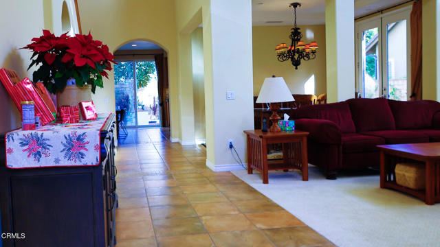 Detail Gallery Image 5 of 35 For 650 Charleston Pl, Ventura,  CA 93004 - 4 Beds | 3 Baths