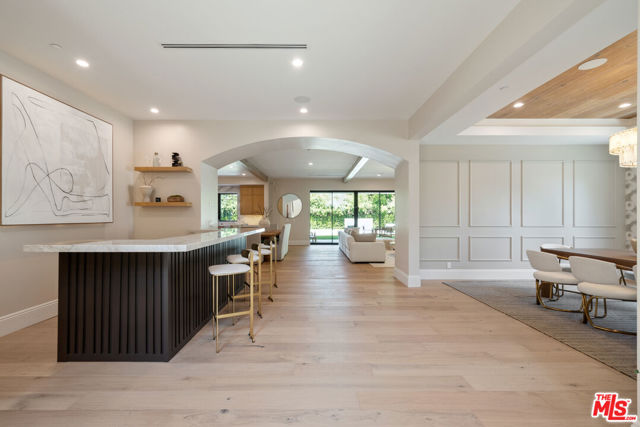 5036 Woodley Avenue, Encino CA: https://media.crmls.org/mediaz/789dcb61-46ea-4b80-bdcc-124a18878a27.jpg