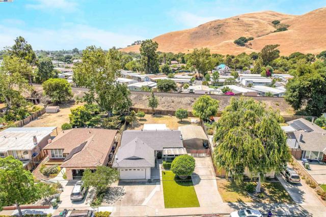 745 Wasatch Dr, Fremont CA: https://media.crmls.org/mediaz/789e63ac-a40a-4fcb-b3ed-53bfc70db3d2.jpg