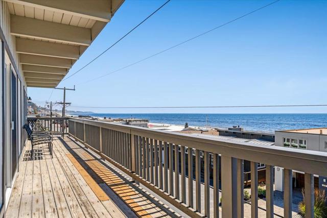 617 Beach Drive, Aptos CA: https://media.crmls.org/mediaz/789eac63-01a5-466e-9bb7-aa7e17581ecd.jpg