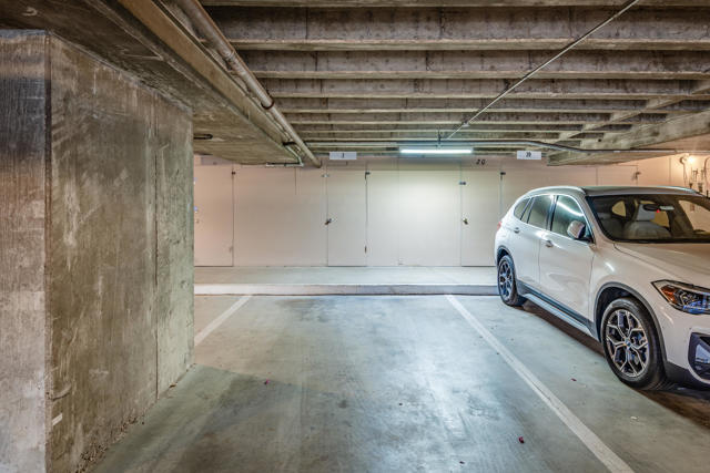 197 W Via Lola, Palm Springs CA: https://media.crmls.org/mediaz/789f0a4a-a050-4eea-84fc-159c1095c064.jpg