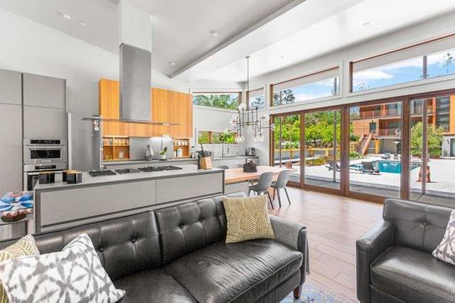 14835 Baranga Lane, Saratoga CA: https://media.crmls.org/mediaz/789f1e60-f4c1-40e4-9406-6239ceec8955.jpg