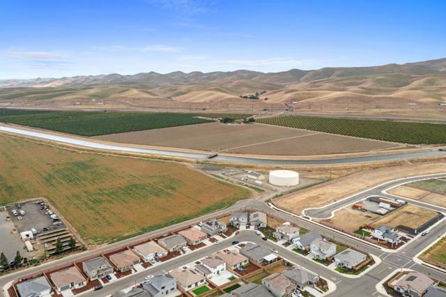 2224 Greenhorn Road, Patterson CA: https://media.crmls.org/mediaz/78a02c6d-f5a6-4253-8ece-d2eee8b3a0e3.jpg