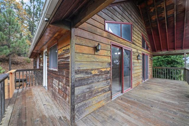 2380 Cape Horn Ave,  CA: https://media.crmls.org/mediaz/78a02e6b-0ea4-441e-8eb2-06bad9bd5b53.jpg