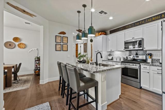 18938 Kilpatrick Lane,  CA: https://media.crmls.org/mediaz/78a07b70-4ebb-4083-a52c-24a326f61302.jpg