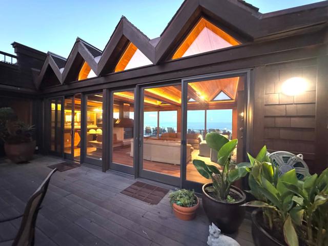 547 Beach Drive, Aptos CA: https://media.crmls.org/mediaz/78a09aac-0dfd-40f0-8672-f2a8771d43b4.jpg