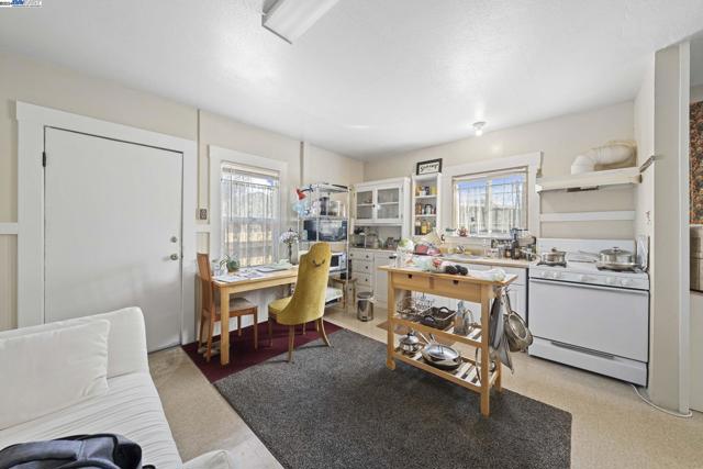 Image 17 of 42 For 883 46th St  