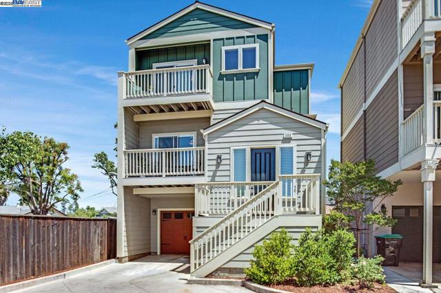 200 Valletta Ln, Pleasanton CA: https://media.crmls.org/mediaz/78a3e642-9bc9-4214-9eb1-348c1b01368c.jpg