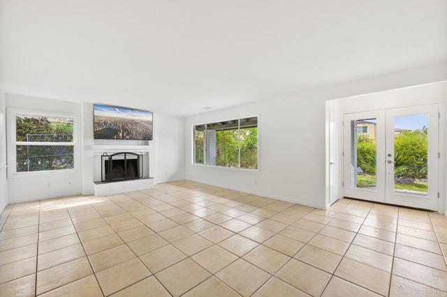2348 Watson Way, Vista CA: https://media.crmls.org/mediaz/78a5066b-f6aa-4e84-87b5-844f716c7db5.jpg