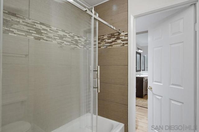 4060 Rosenda Ct, San Diego CA: https://media.crmls.org/mediaz/78a5a31a-6ab0-4a0b-a571-b43258630c4e.jpg