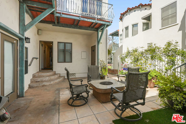 2010 Monterey Boulevard, Hermosa Beach, California 90254, 4 Bedrooms Bedrooms, ,4 BathroomsBathrooms,Residential,Sold,Monterey,25521523