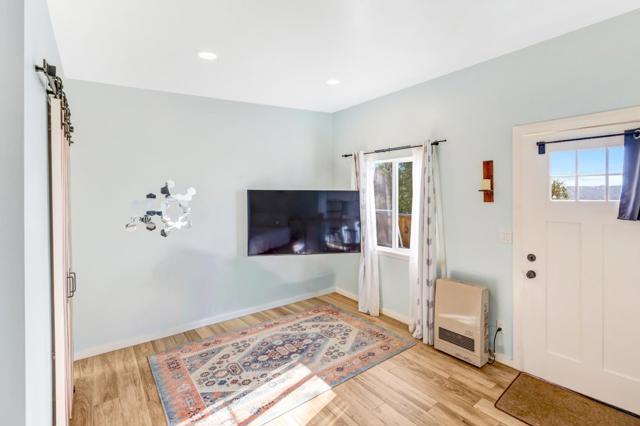 1171 Presidio Boulevard, Pacific Grove CA: https://media.crmls.org/mediaz/78a66b8a-13c1-48d1-b634-c144bfbeee58.jpg