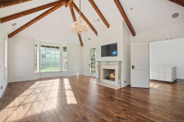 MLS #250038222SD image #23