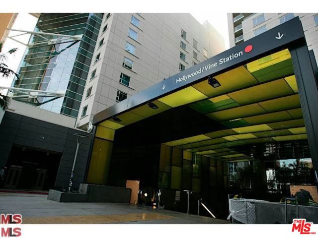 6250 Hollywood Boulevard, Los Angeles CA: https://media.crmls.org/mediaz/78a773dd-67b6-45f6-829a-53fcb42581e2.jpg