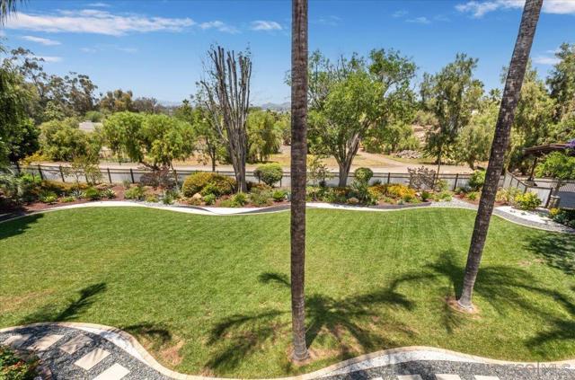2103 Sunnyside Ave, El Cajon CA: https://media.crmls.org/mediaz/78a7c6b1-5b83-42e9-b444-f54b848cd34d.jpg
