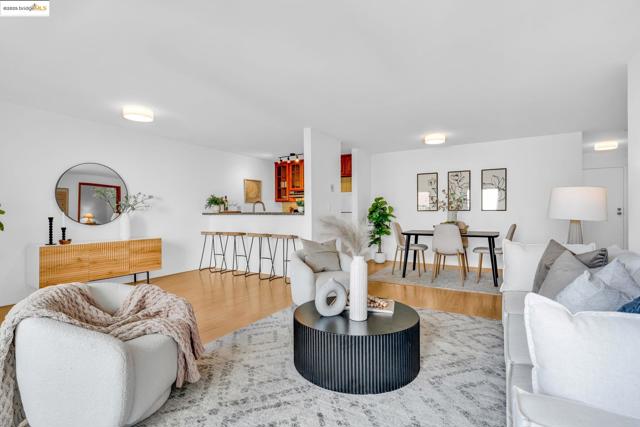 288 Whitmore St, Oakland CA: https://media.crmls.org/mediaz/78a7f0a4-14ed-43c8-b6a6-995938fb8df5.jpg