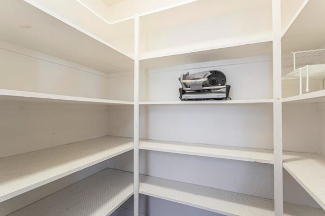 690 Ridgemark Drive, Hollister CA: https://media.crmls.org/mediaz/78a901d3-117e-41bb-8205-51293592c64b.jpg