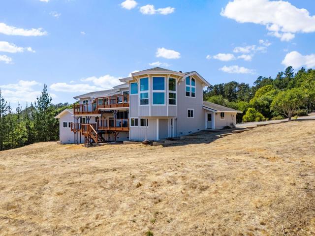 475 Fiesta Court, Watsonville CA: https://media.crmls.org/mediaz/78aae4f3-17f1-4d08-ad59-5b2ba315f93a.jpg
