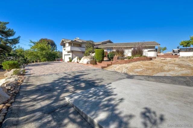2848 Sunset Hills, Escondido CA: https://media.crmls.org/mediaz/78ab1b5a-4096-446d-b134-d1fbb5964902.jpg