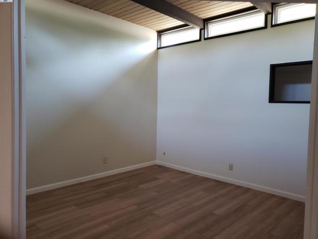 3107 Corona Dr, Davis CA: https://media.crmls.org/mediaz/78ab5f72-d546-4276-8073-27bb9025584b.jpg