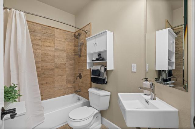 427 Willow Glen Way, San Jose CA: https://media.crmls.org/mediaz/78acadd4-7f71-4821-85f0-d00ab227347b.jpg