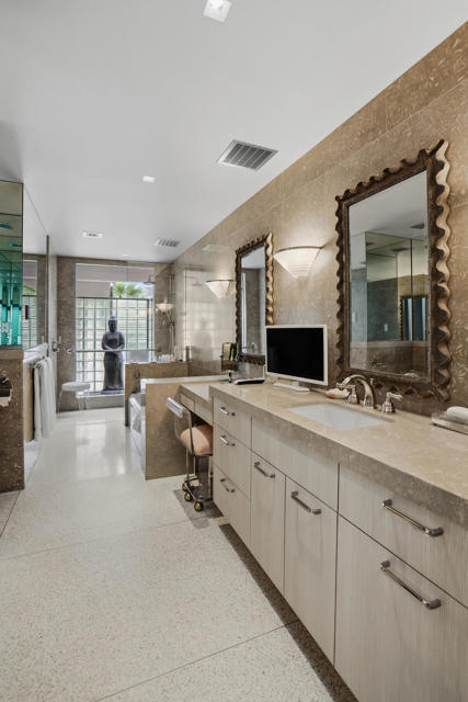 855 W Coronado Avenue, Palm Springs, CA 92262