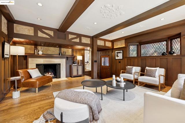 38 Bonita Ave., Piedmont CA: https://media.crmls.org/mediaz/78ad498a-d1fc-40be-b80a-4596748ba890.jpg
