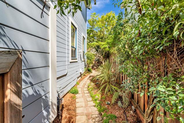 232 Union Street, Santa Cruz CA: https://media.crmls.org/mediaz/78ae0a94-4212-44aa-aa86-182a1942dcba.jpg