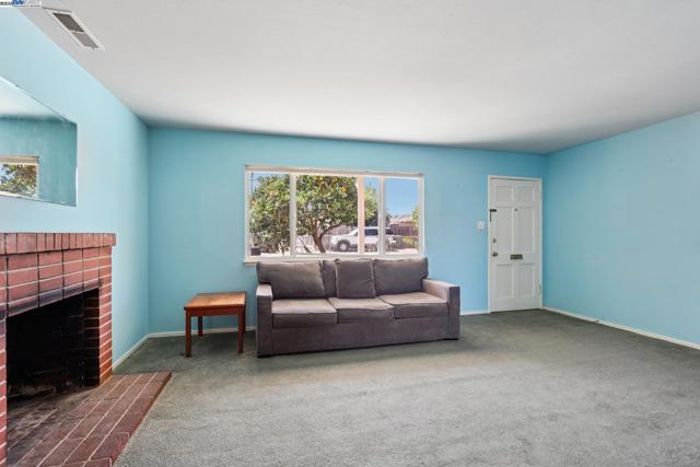 37709 Arlene Court, Fremont CA: https://media.crmls.org/mediaz/78ae2688-5bfa-40c3-9add-98c7c9c51e43.jpg