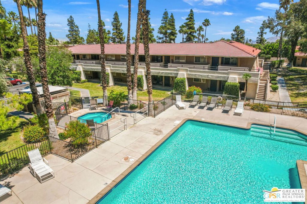 575 N Villa Court #204