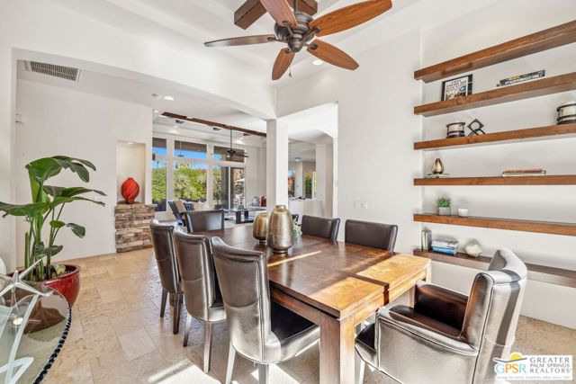 2 Varsity Circle, Rancho Mirage CA: https://media.crmls.org/mediaz/78aef367-0f51-4aa1-bde8-085dfabcdc2a.jpg