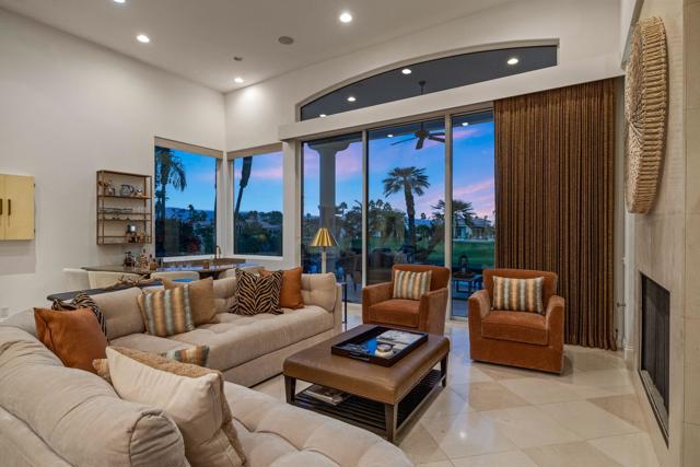 49606 Montana Way, La Quinta CA: https://media.crmls.org/mediaz/78b1034e-deb2-43d5-bc41-127078d0ef8b.jpg