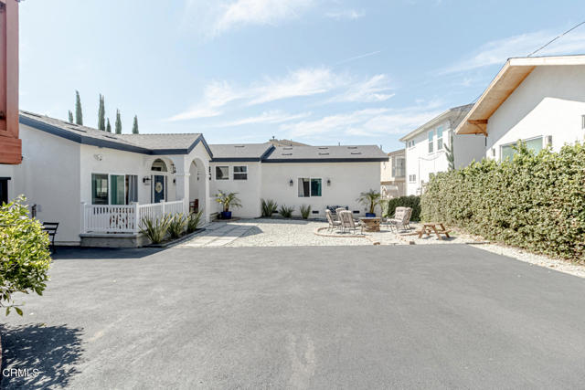 Detail Gallery Image 15 of 29 For 2920 Fairmount Ave, La Crescenta,  CA 91214 - 6 Beds | 4/1 Baths