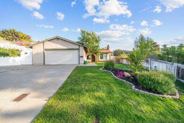 14555 High Pine St, Poway CA: https://media.crmls.org/mediaz/78b2ed49-7595-422e-8445-ca11d37a32b9.jpg