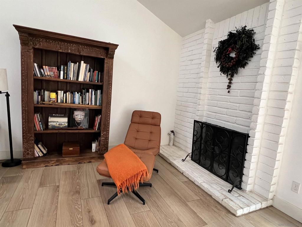 10184 Aviary Dr - photo 5