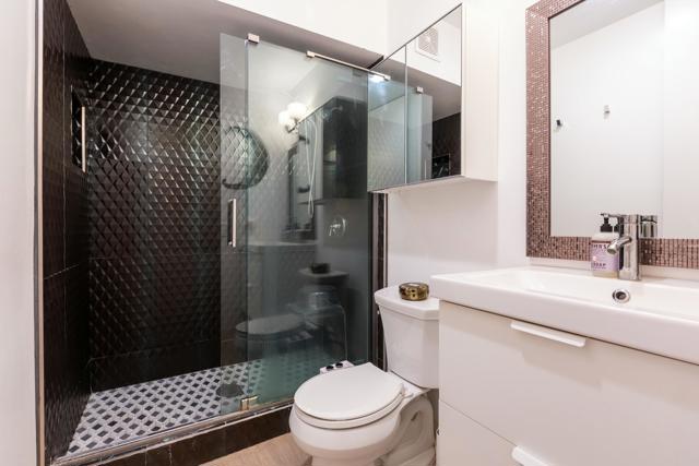 6229 Green Valley Circle, Culver City CA: https://media.crmls.org/mediaz/78b324bc-71a9-4187-84cb-b55eb7d0b567.jpg