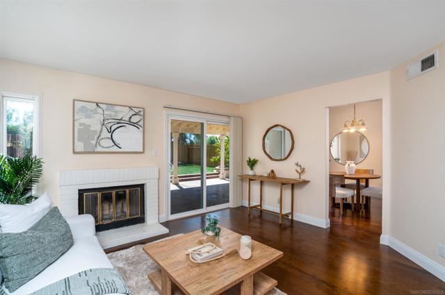 15865 Lofty Trail Dr, San Diego CA: https://media.crmls.org/mediaz/78b39738-3747-47bb-a15f-ce9713c776f9.jpg